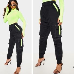 Black Contrast Stitch Neon Trim Cuffed Cargo Pants
J